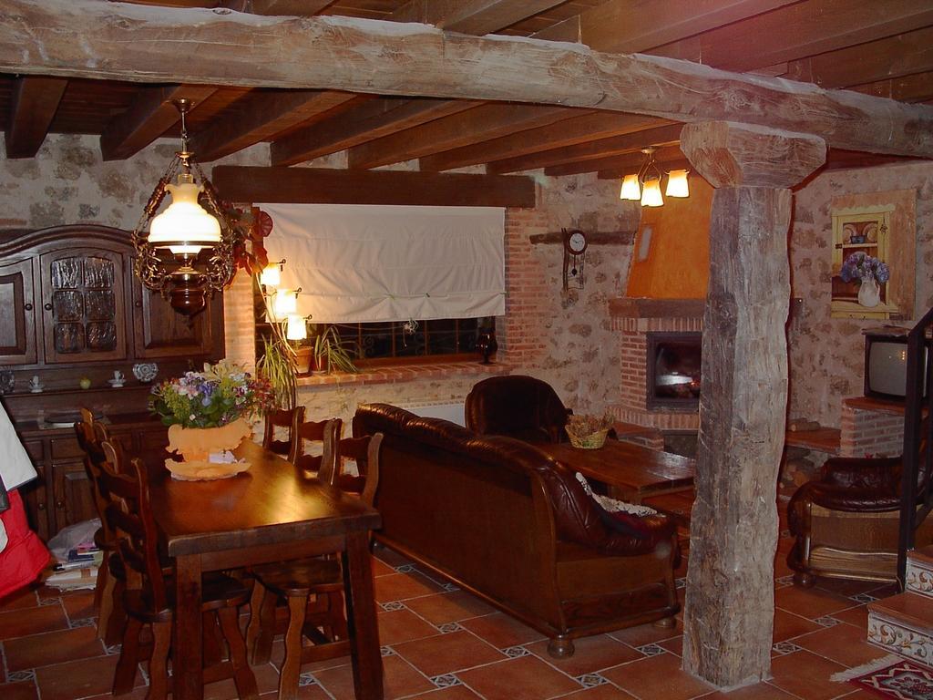 Casa Rural Pincherres Mata de Quintanar Δωμάτιο φωτογραφία
